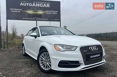 Хэтчбек Audi A3 2016 в Киеве