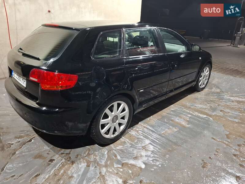 Хетчбек Audi A3 2004 в Арбузинці