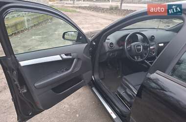 Хэтчбек Audi A3 2004 в Арбузинке