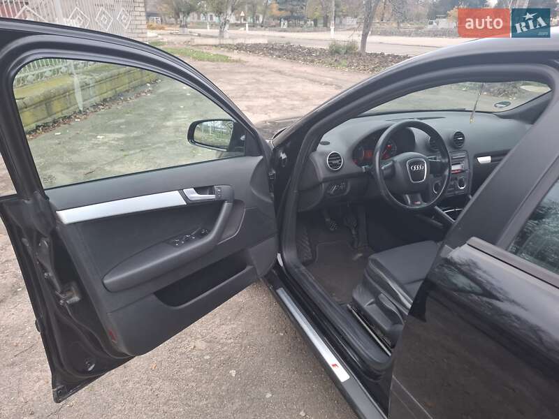 Хетчбек Audi A3 2004 в Арбузинці