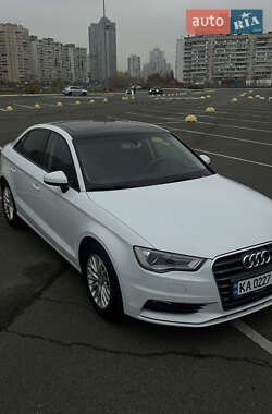 Седан Audi A3 2016 в Киеве