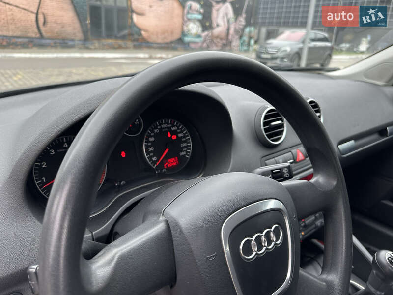 Хетчбек Audi A3 2005 в Луцьку