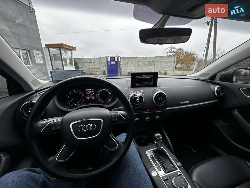 Седан Audi A3 2016 в Харкові