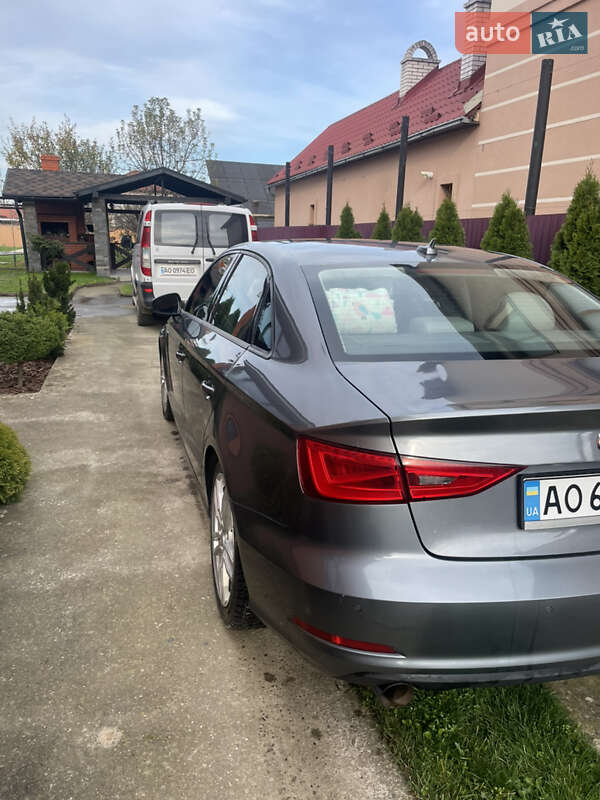 Седан Audi A3 2015 в Виноградове