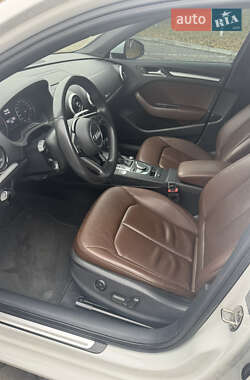 Седан Audi A3 2018 в Днепре