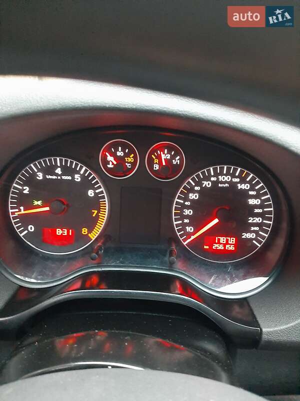 Хетчбек Audi A3 2003 в Мукачевому