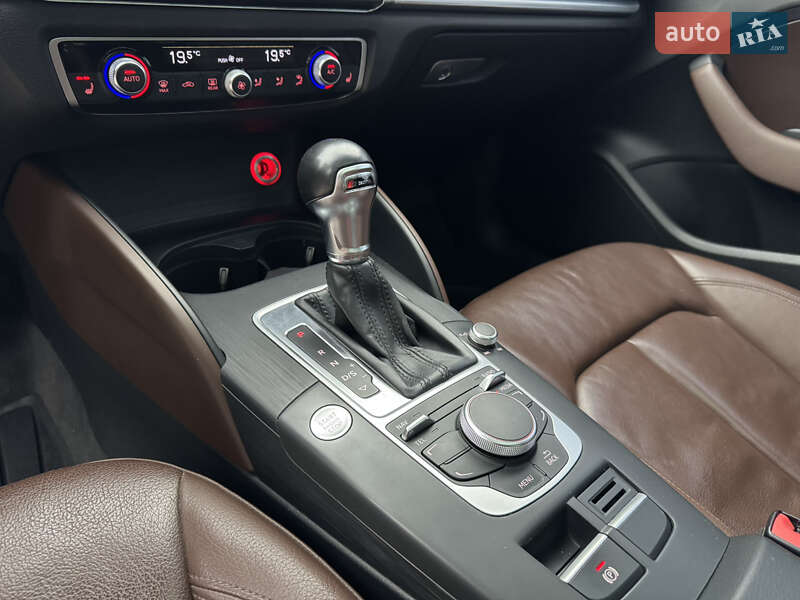 Седан Audi A3 2015 в Києві