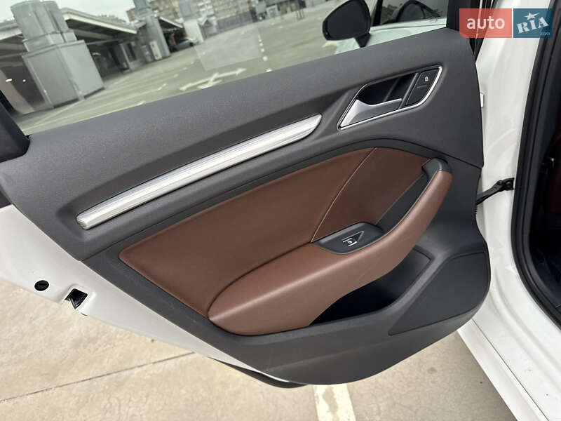 Седан Audi A3 2015 в Києві