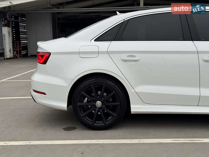 Седан Audi A3 2015 в Києві