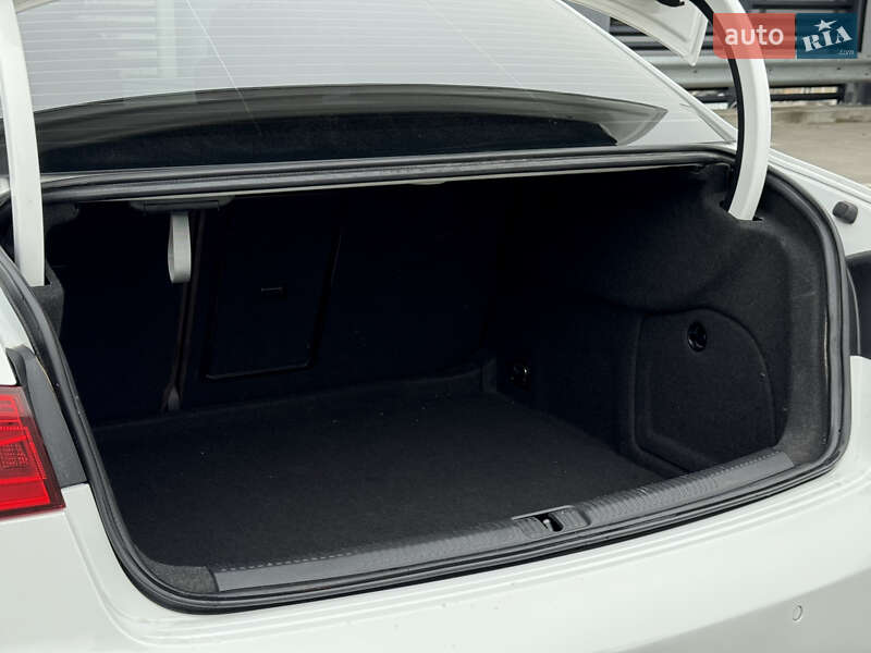 Седан Audi A3 2015 в Києві