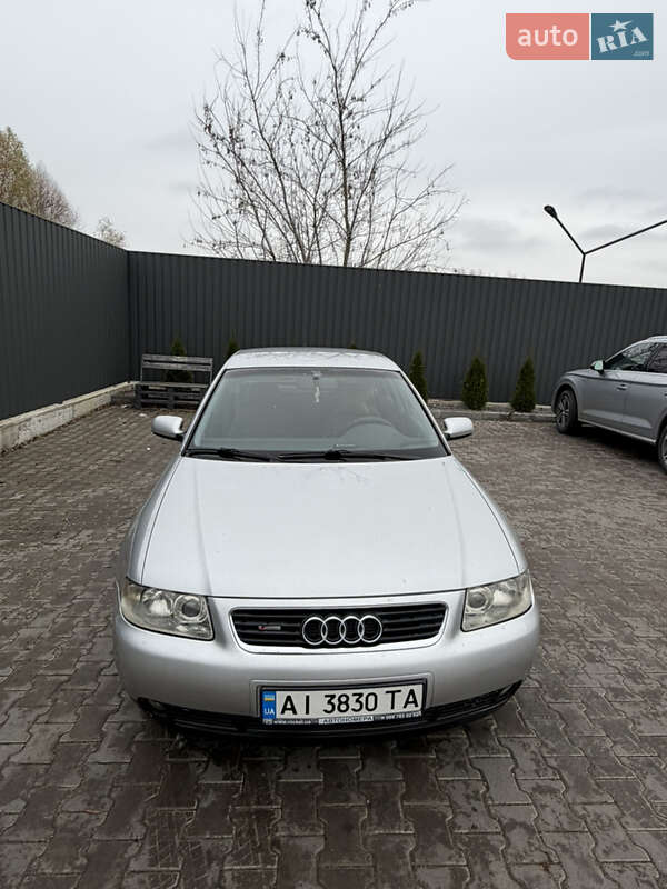 Хэтчбек Audi A3 2000 в Киеве