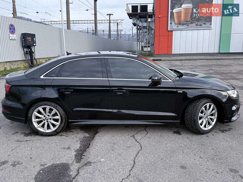 Седан Audi A3 2017 в Сваляве