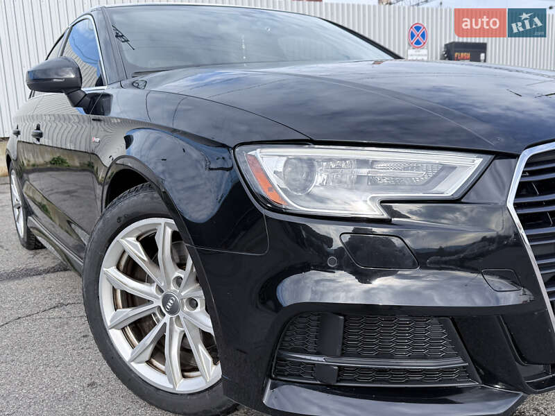 Седан Audi A3 2017 в Сваляве