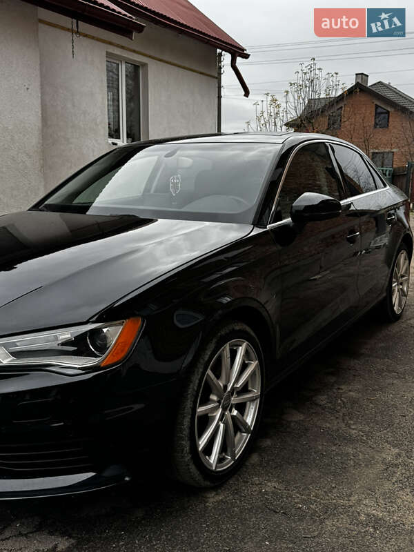 Седан Audi A3 2015 в Львові