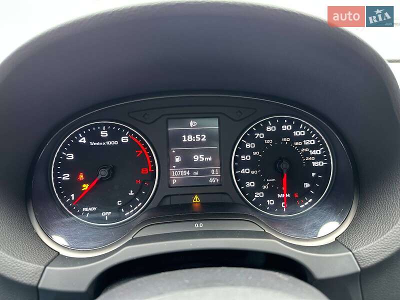 Седан Audi A3 2015 в Луцьку