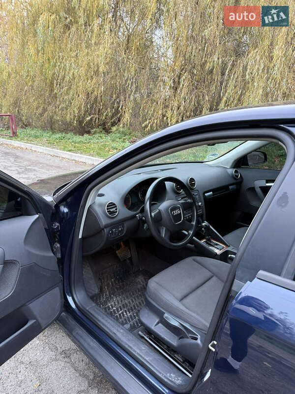 Хэтчбек Audi A3 2005 в Дубно