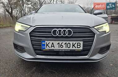 Седан Audi A3 2017 в Харкові
