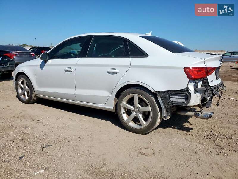 Седан Audi A3 2016 в Львове
