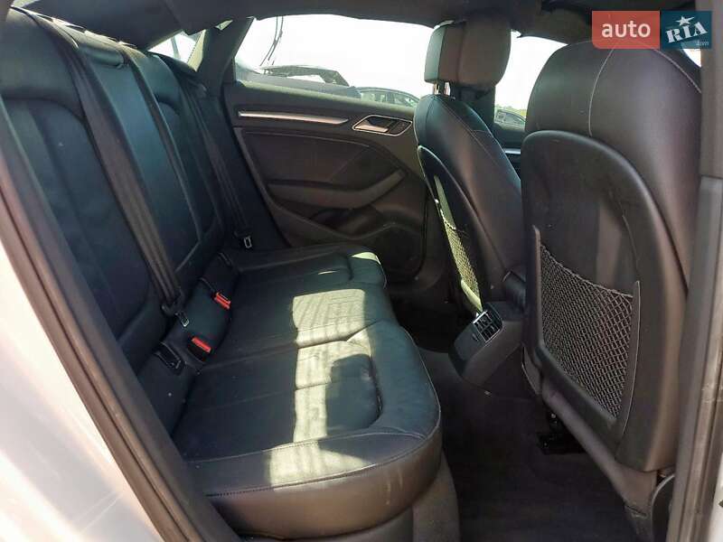 Седан Audi A3 2016 в Львове