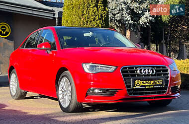 Седан Audi A3 2016 в Львові