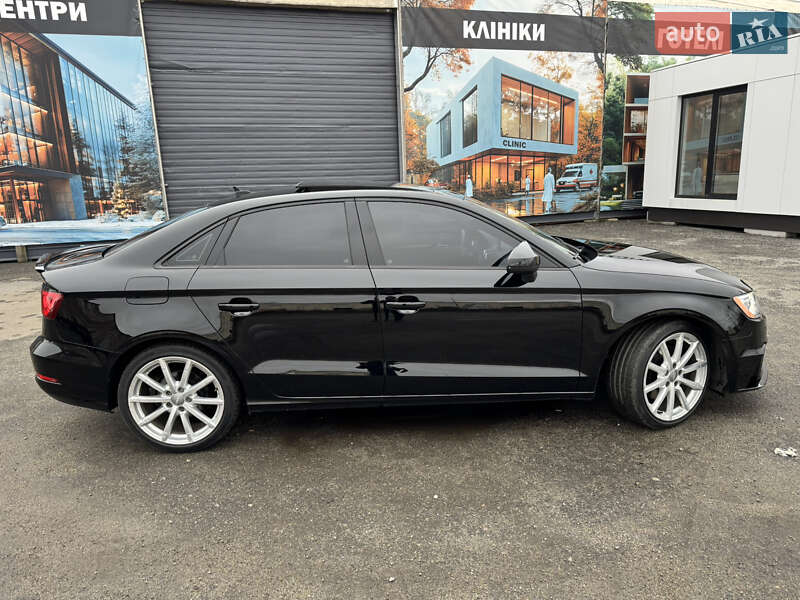 Седан Audi A3 2015 в Киеве