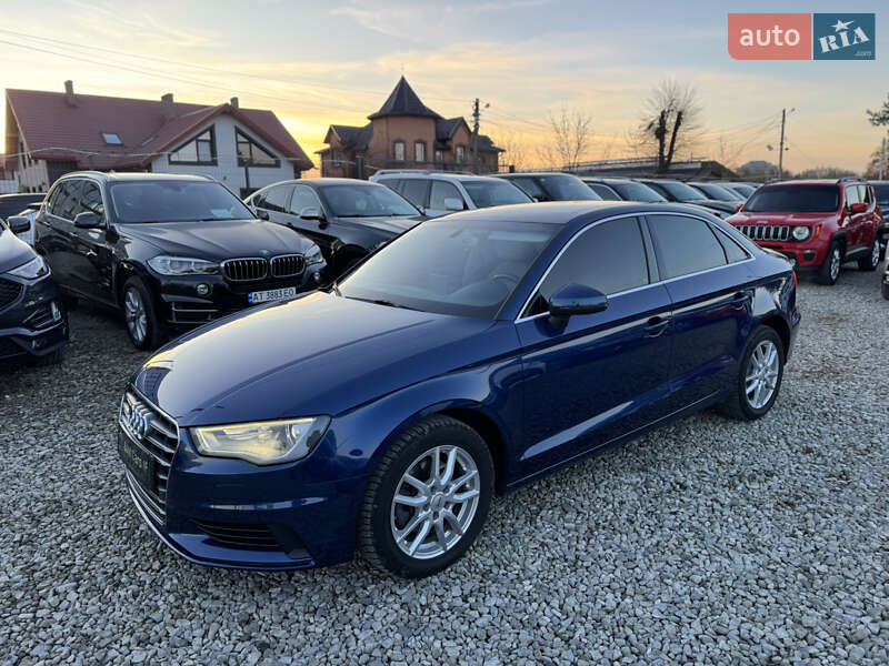 Седан Audi A3 2015 в Ивано-Франковске