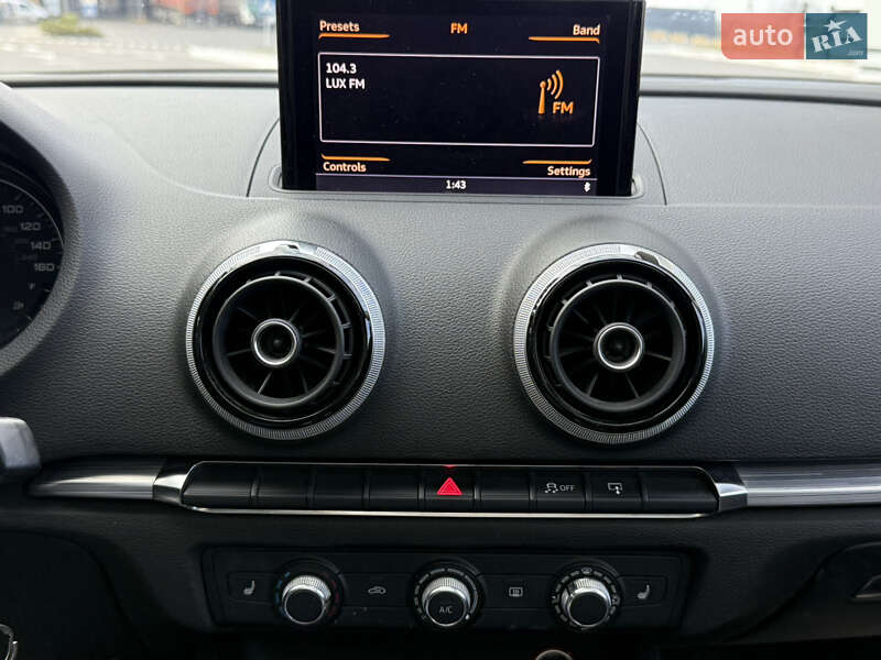 Седан Audi A3 2014 в Одессе