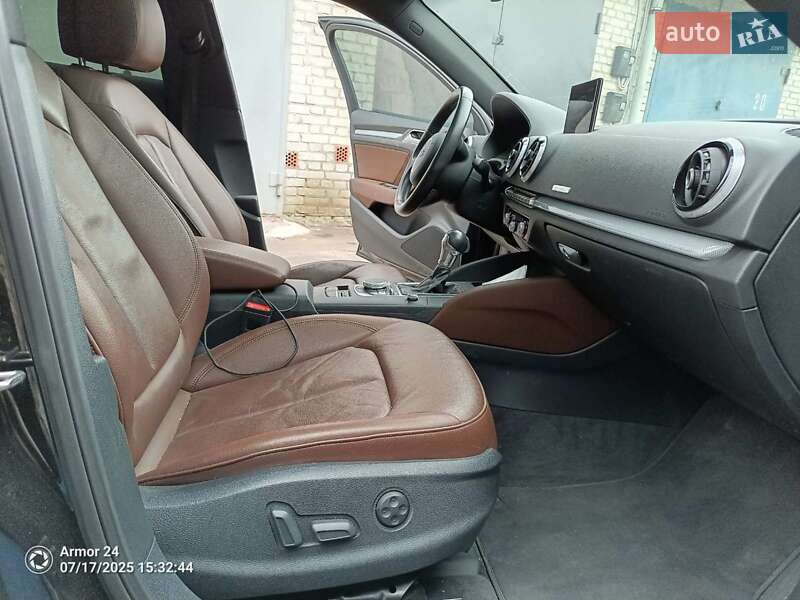 Хэтчбек Audi A3 2016 в Львове