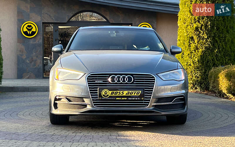 Хэтчбек Audi A3 2015 в Львове