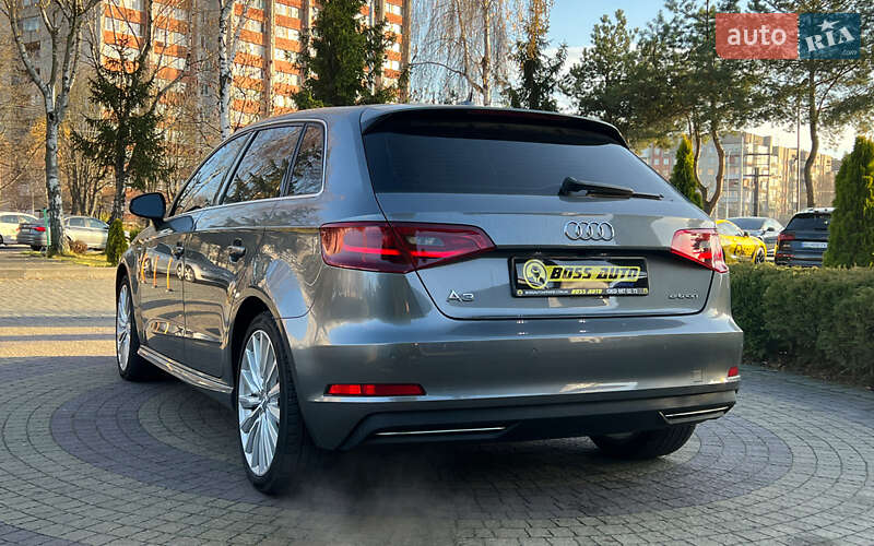 Хэтчбек Audi A3 2015 в Львове