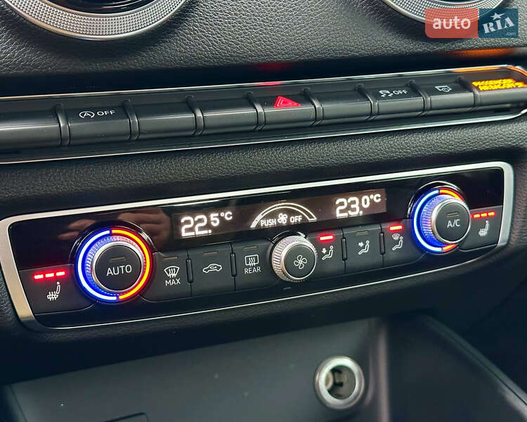 Седан Audi A3 2017 в Киеве фото 25 Седан Audi A3 2017 в Киеве