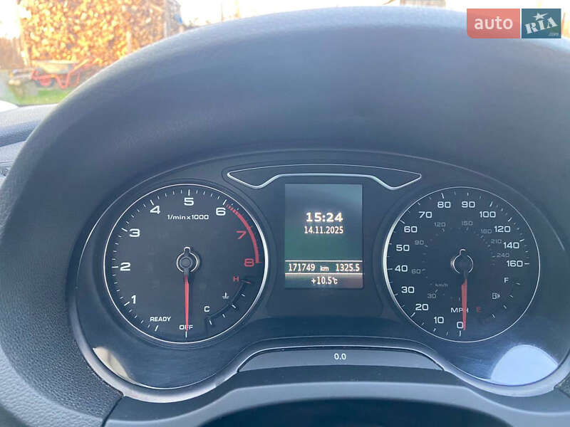 Седан Audi A3 2015 в Киеве