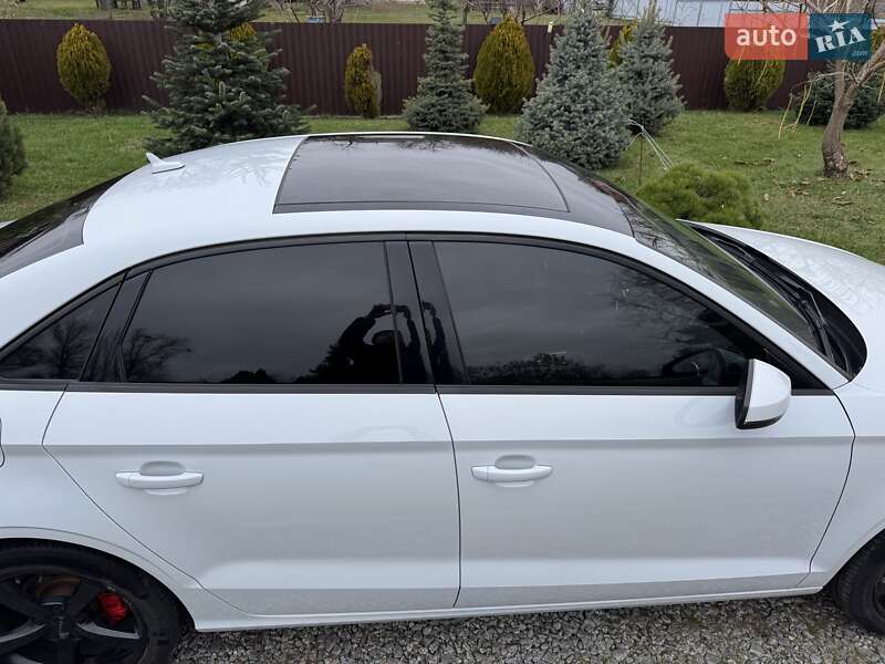Седан Audi A3 2015 в Киеве