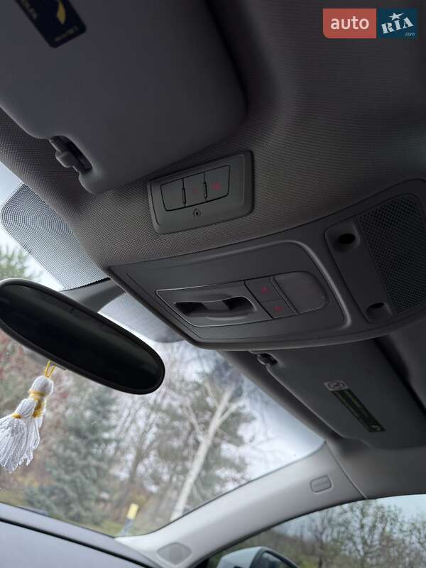 Седан Audi A3 2015 в Киеве