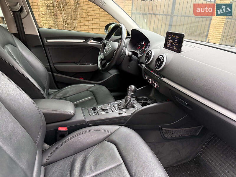 Хэтчбек Audi A3 2015 в Киеве фото 22 Хэтчбек Audi A3 2015 в Киеве