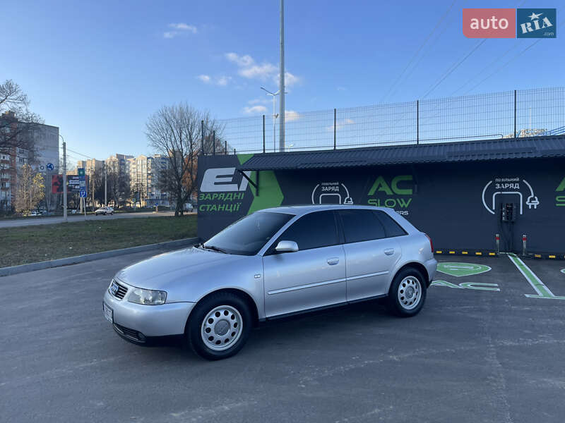 Хэтчбек Audi A3 2001 в Чернигове