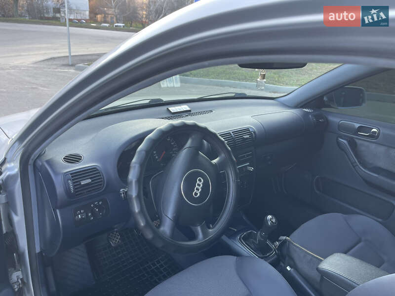Хэтчбек Audi A3 2001 в Чернигове