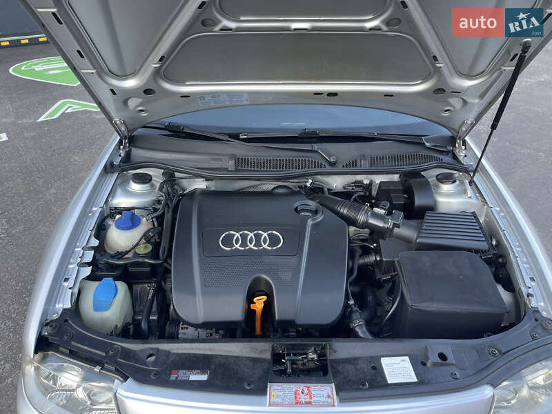 Хэтчбек Audi A3 2001 в Чернигове