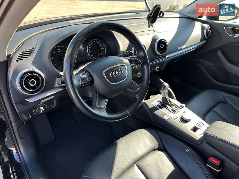 Седан Audi A3 2016 в Виннице