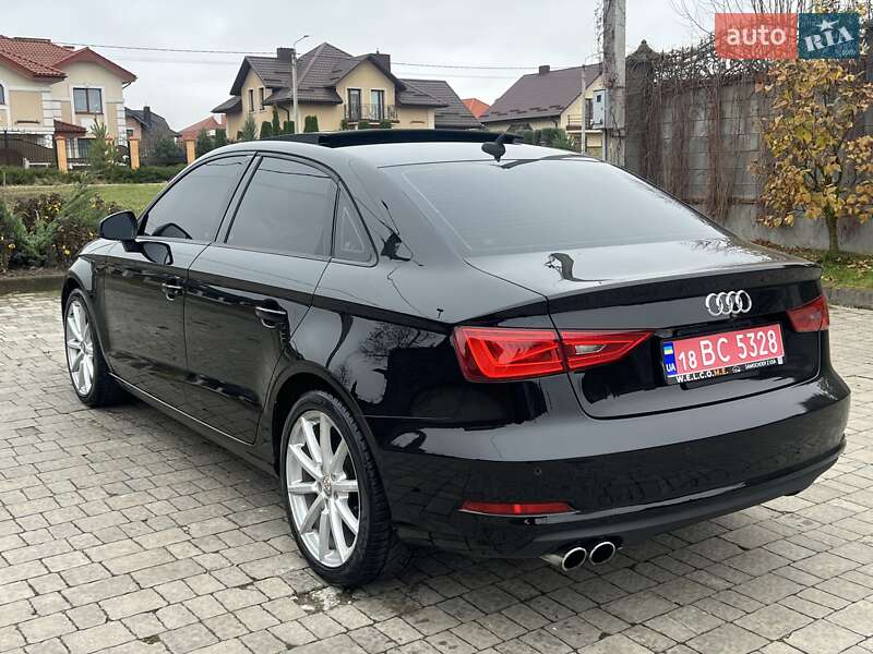 Седан Audi A3 2015 в Рівному