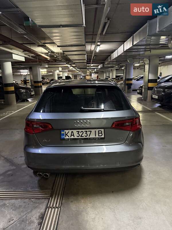 Хетчбек Audi A3 2016 в Києві