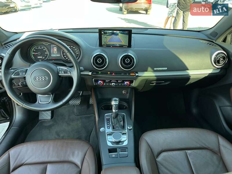 Хэтчбек Audi A3 2016 в Львове