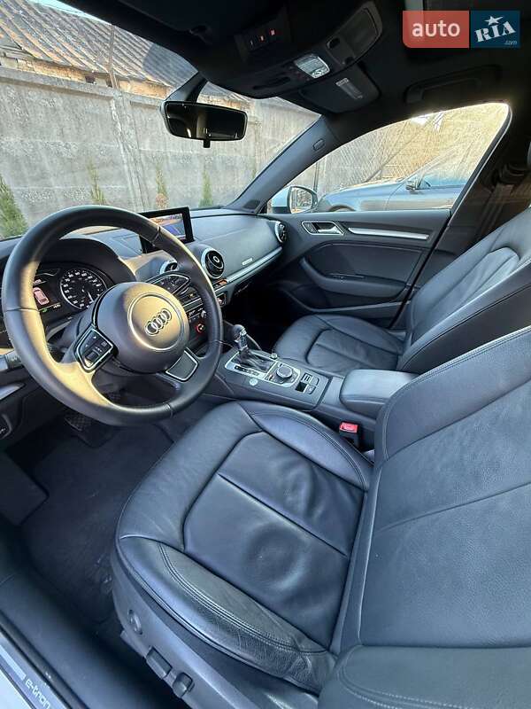 Хетчбек Audi A3 2016 в Ірпені