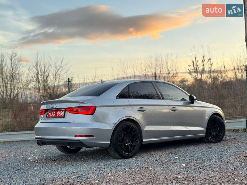 Седан Audi A3 2016 в Дрогобичі