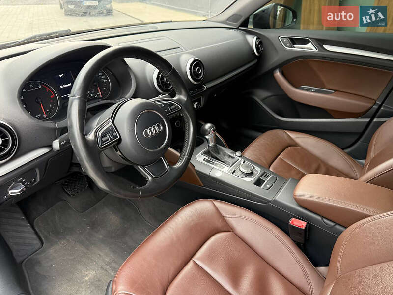 Седан Audi A3 2016 в Луцьку