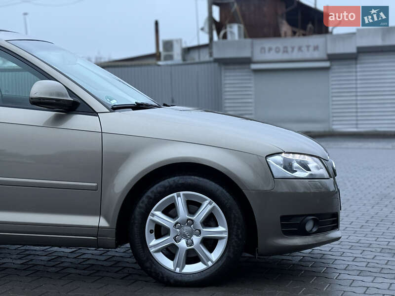 Хетчбек Audi A3 2009 в Старокостянтинові