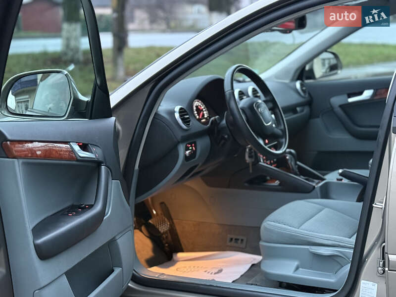 Хетчбек Audi A3 2009 в Старокостянтинові