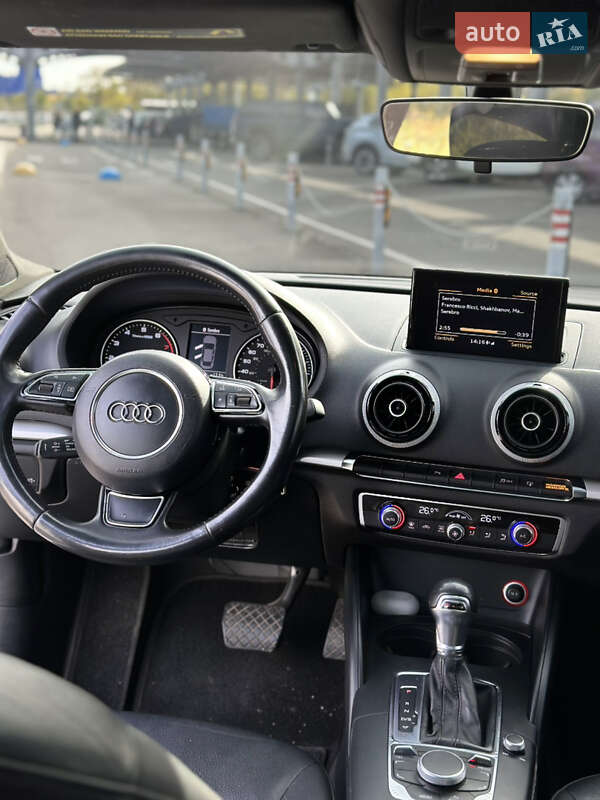 Седан Audi A3 2015 в Запорожье