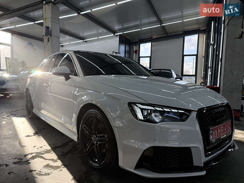 Седан Audi A3 2014 в Рівному