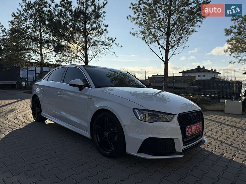 Седан Audi A3 2014 в Рівному
